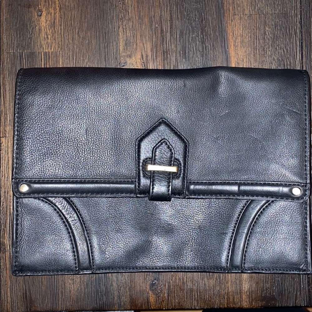 Express black clutch